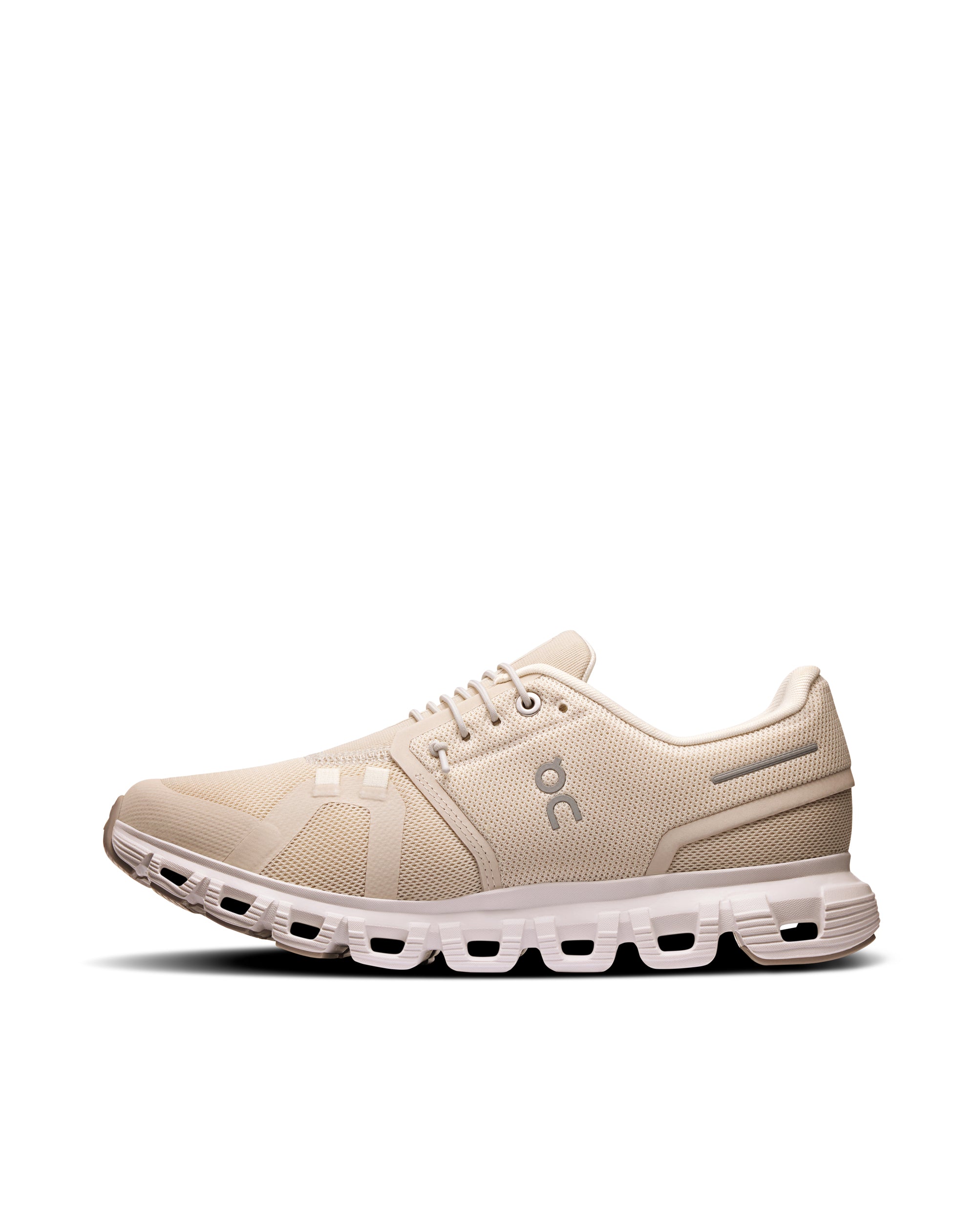 Cloud 6 Pearl/White Dna Sneakers