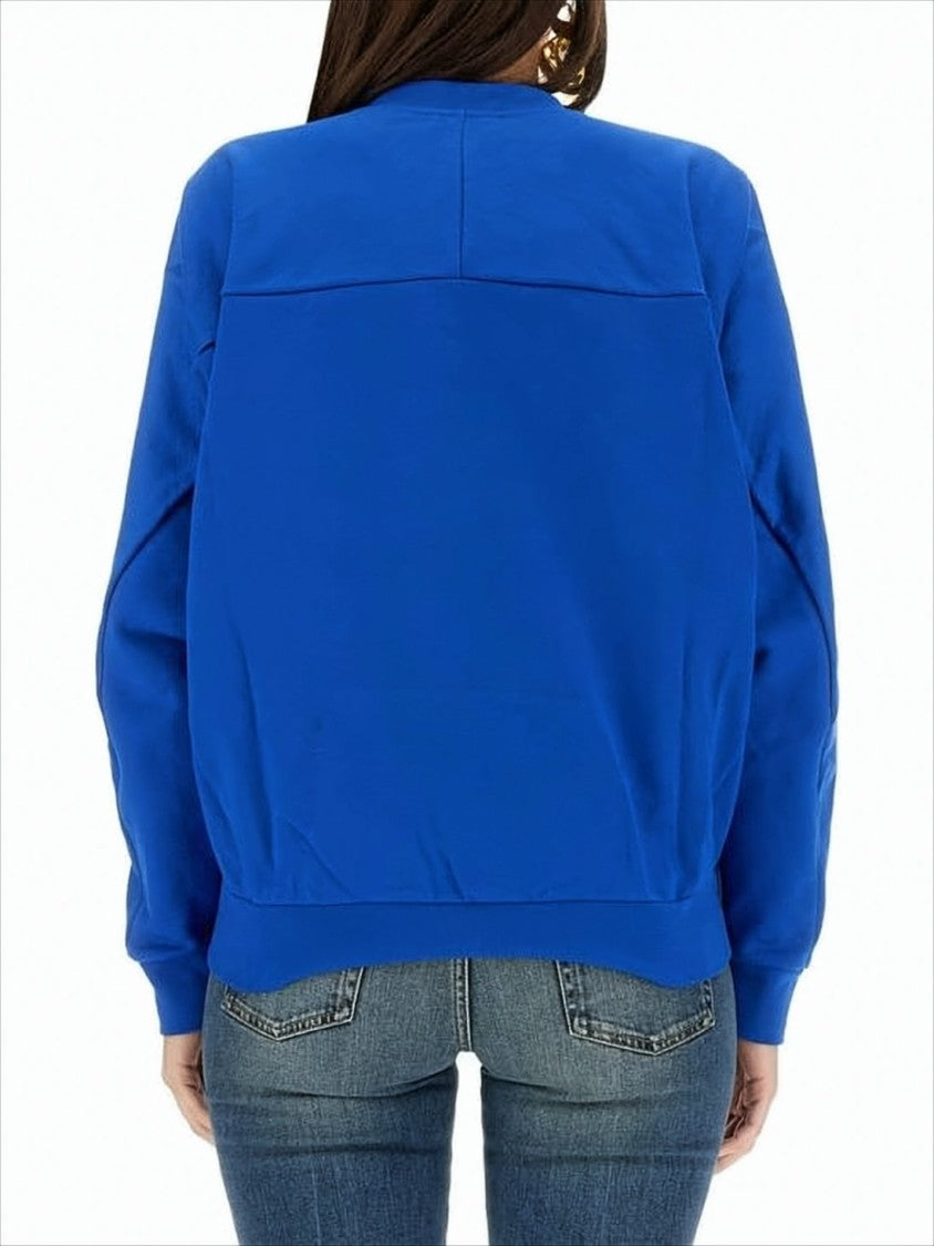 Long-Sleeve Sweatshirt with Iconic Skull Graphic