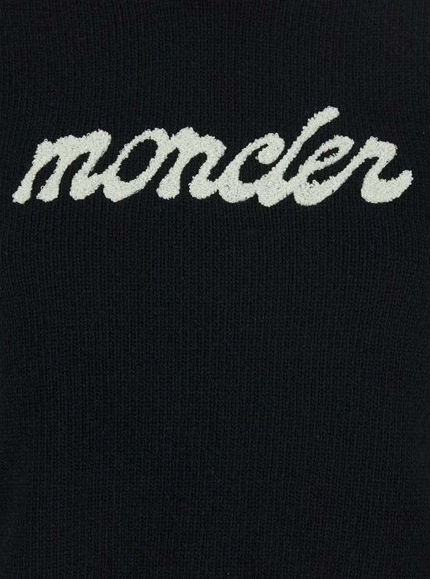 Cropped Black Knit Sweater with Textured Logo
