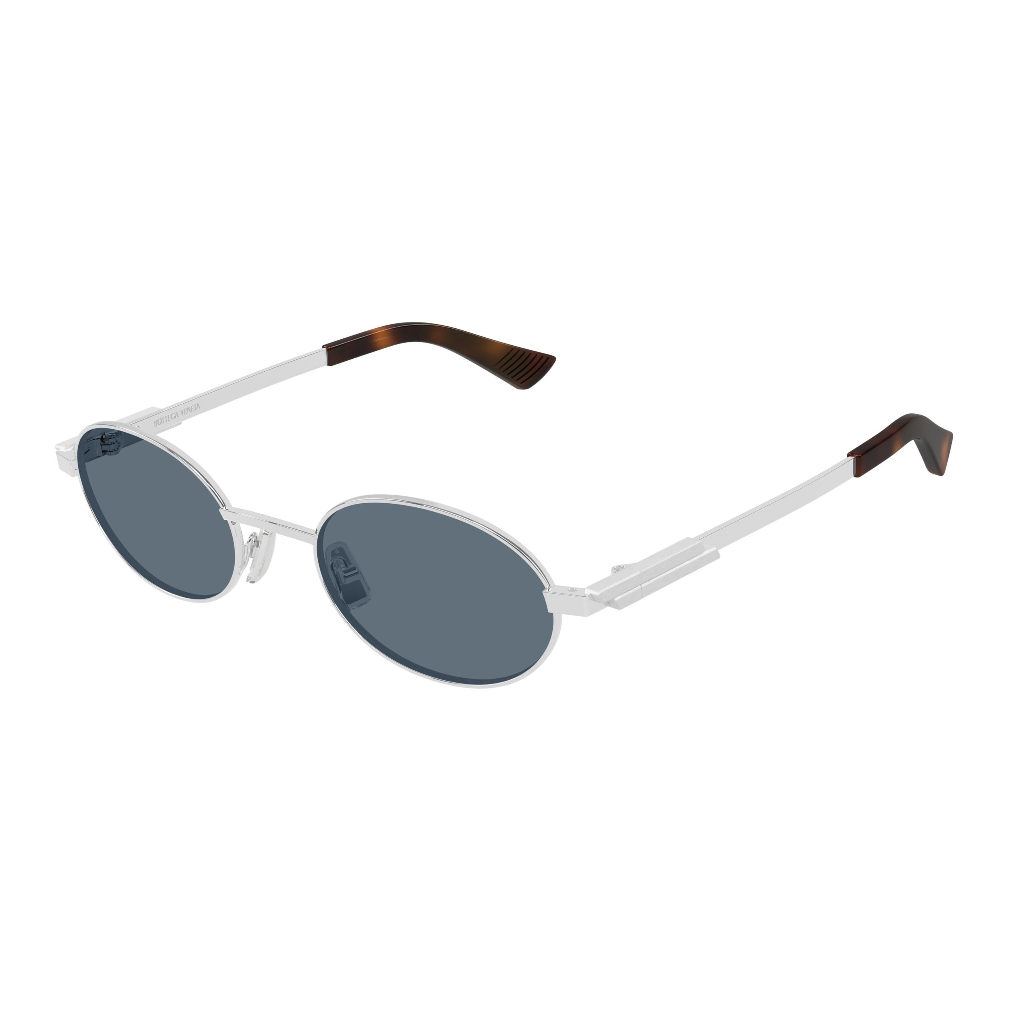 Oval Metal Frame Sunglasses With Dark Lenses And Elegant Temples