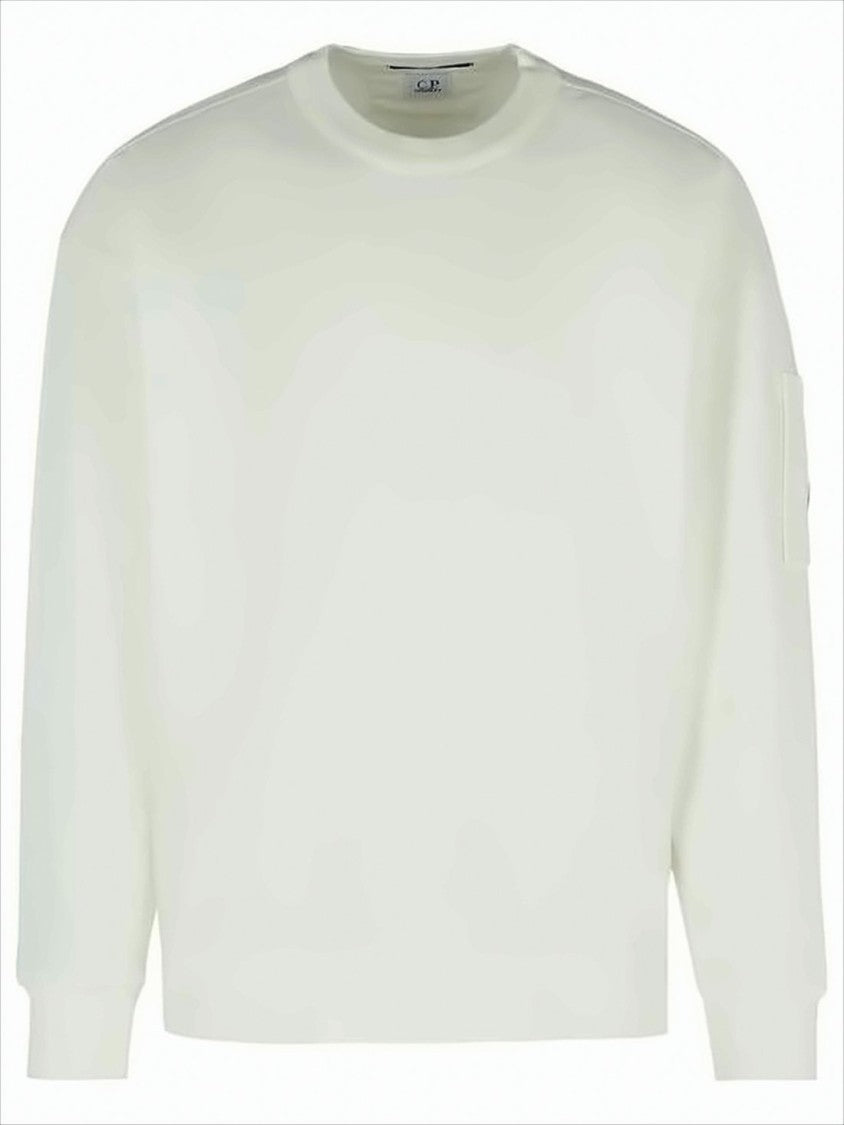 Long-Sleeve Cotton Crew Neck Shirt With Unique Lens Pocket