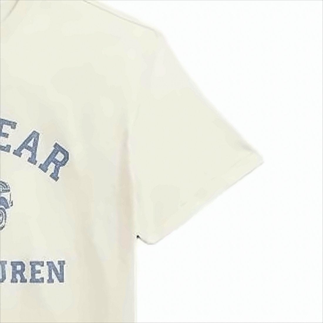 Vintage-Inspired Printed T-Shirt with Classic Crew Neckline