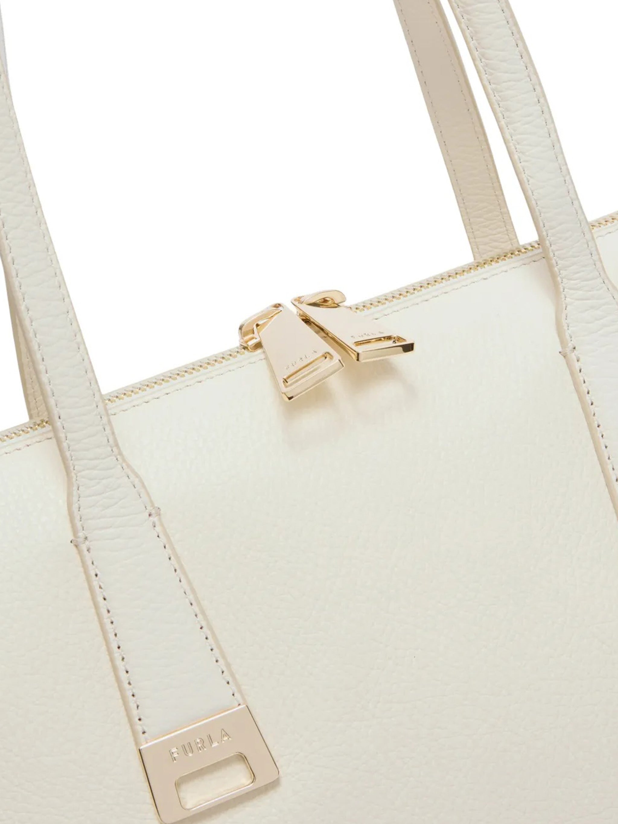 Olivia M Tote Structured Smooth Leather Tote
