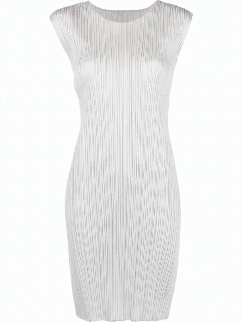 Fitted White Pleated Mini Dress with Cap Sleeves