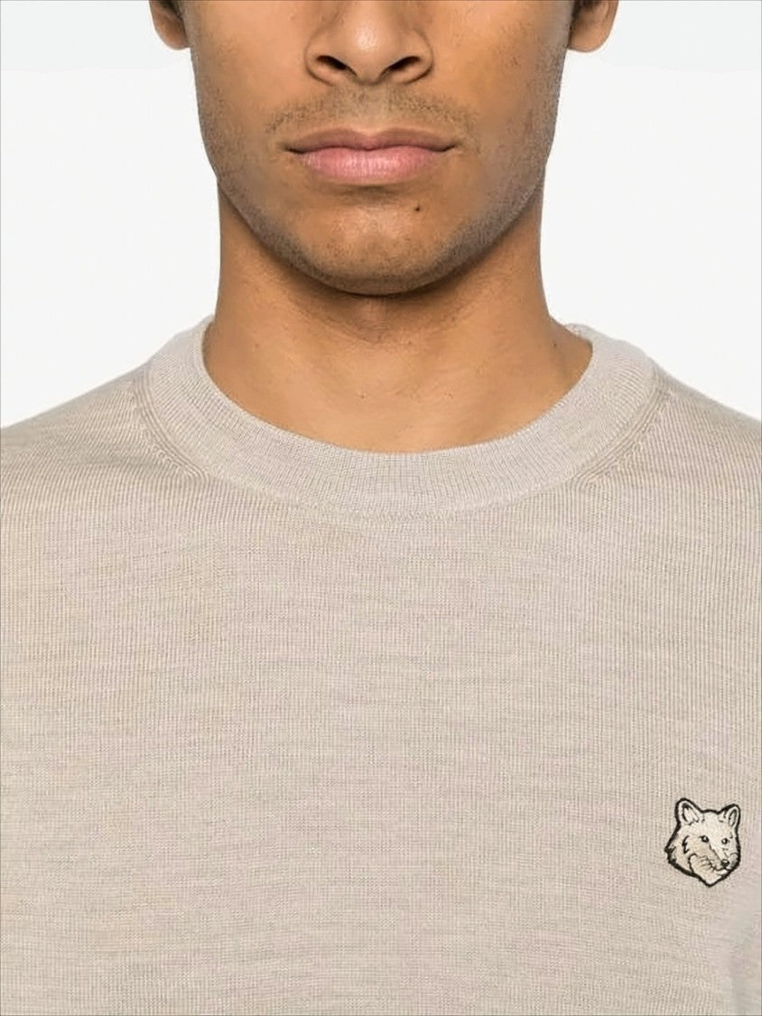 Lightweight Wool Sweater With Classic Crew Neckline And Embroidered Emblem