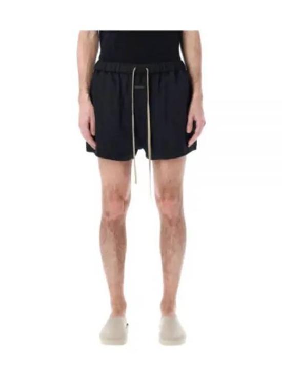 Relaxed Fit Black Shorts With Elastic Waistband