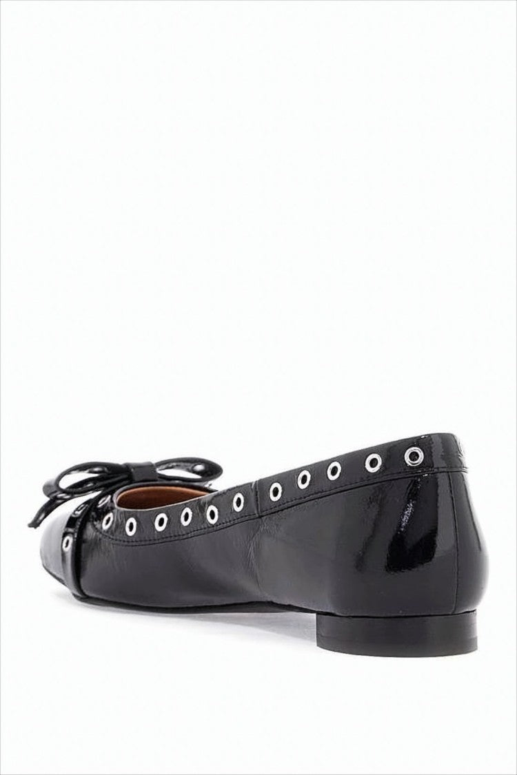 Glossy Finish Flat Shoes With Eyelet Detailing And Bow Accent