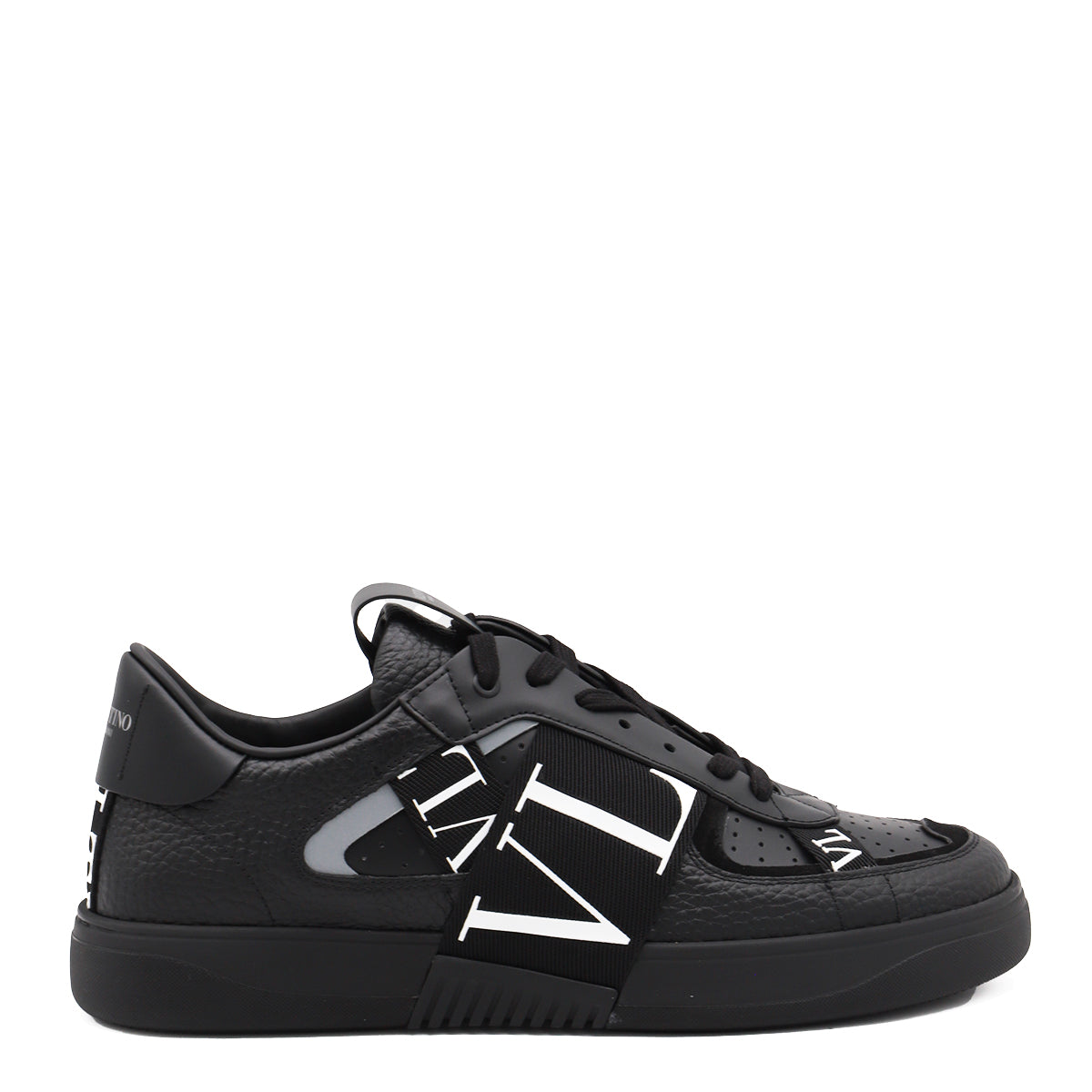 Low-Top Black Sneakers