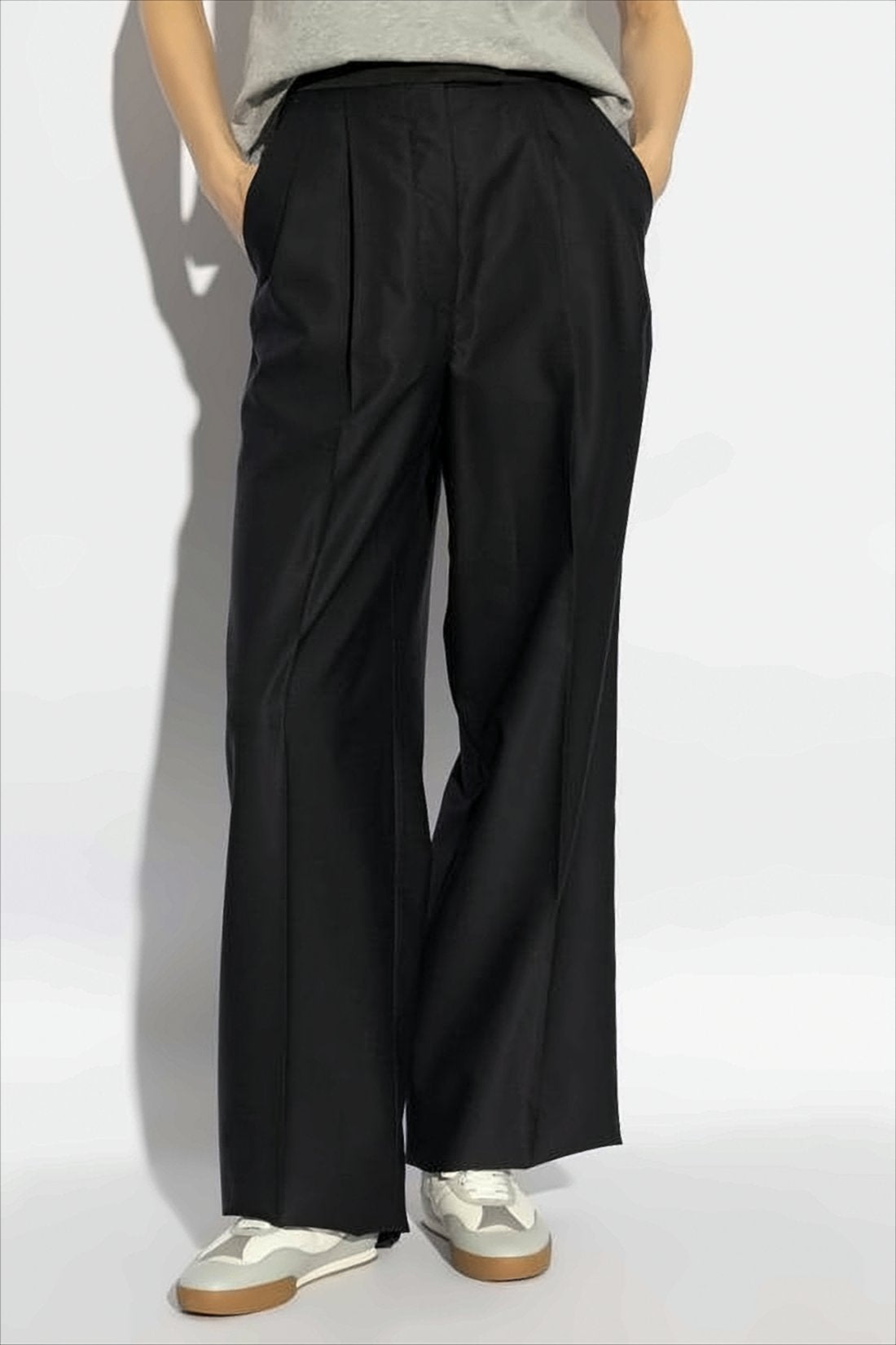 Wide-Leg Suit Pants with Tailored Finish