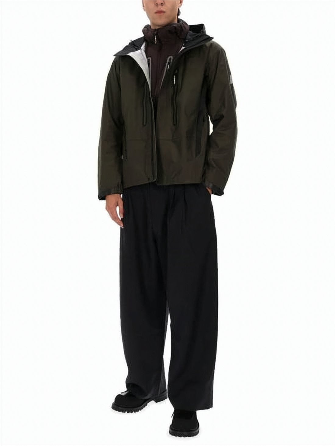 Lightweight Hooded Jacket with Minimalistic Design
