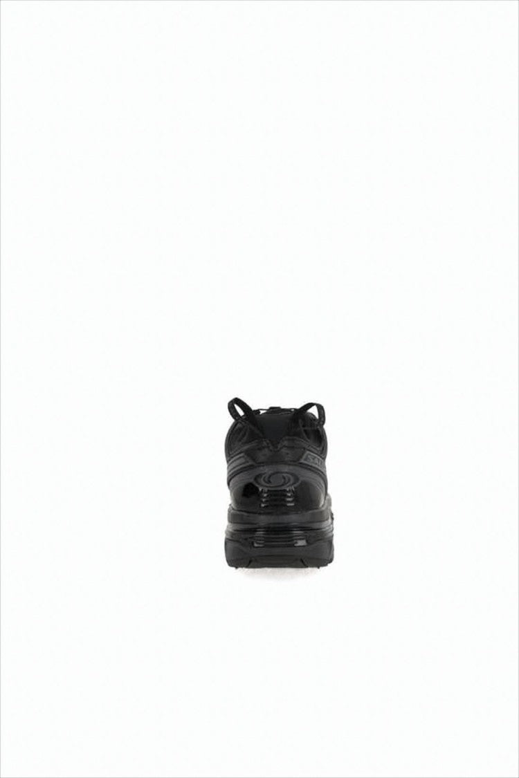 All-Black Sporty Sneakers with Breathable Mesh Panels