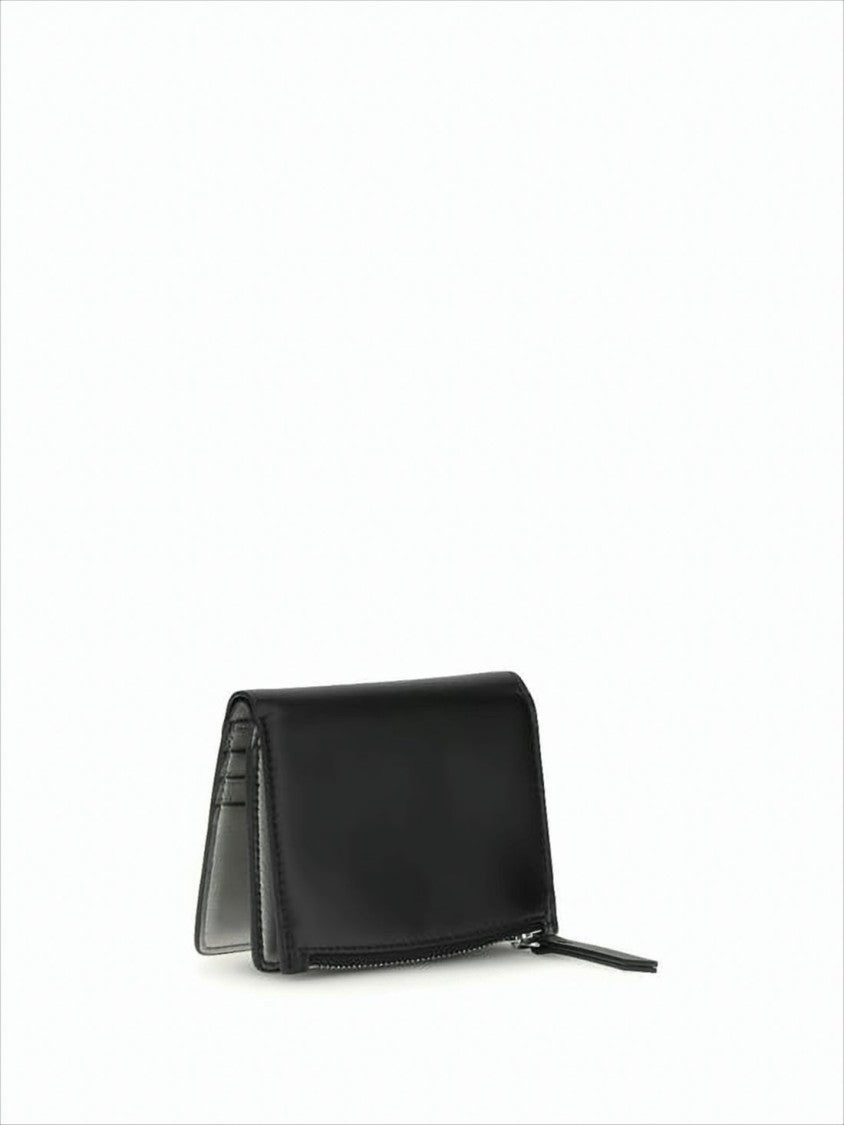 Sleek Calf Leather Bi-Fold Wallet With Zippered Coin Compartment
