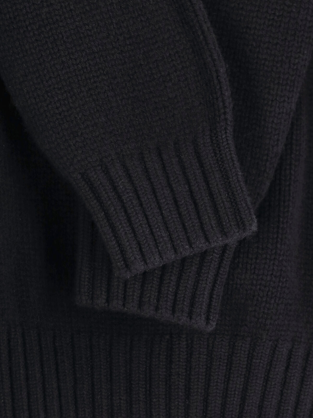 "Mae" Sweater – Black