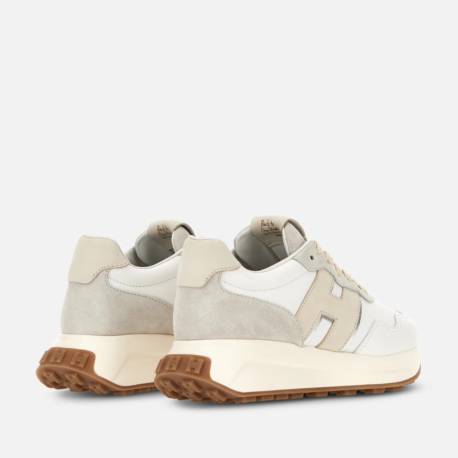 H641 H Patch Sneakers With Versatile Design