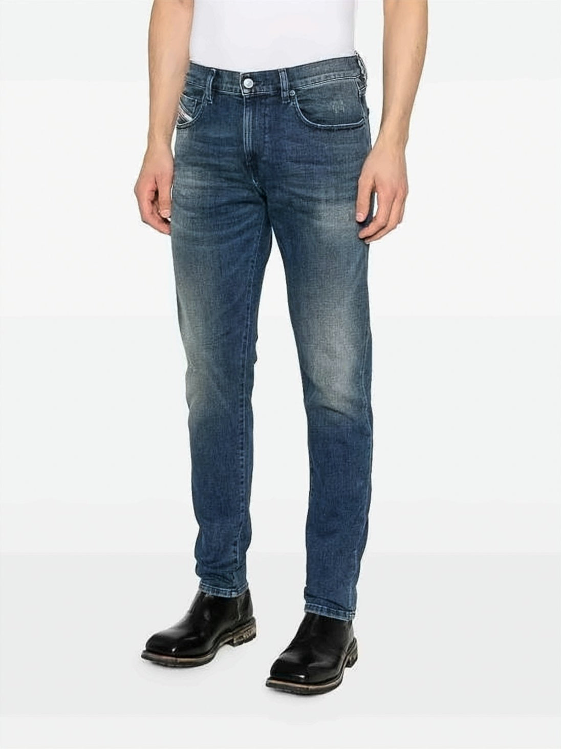 Slim-Fit Denim Jeans with Classic Five-Pocket Design
