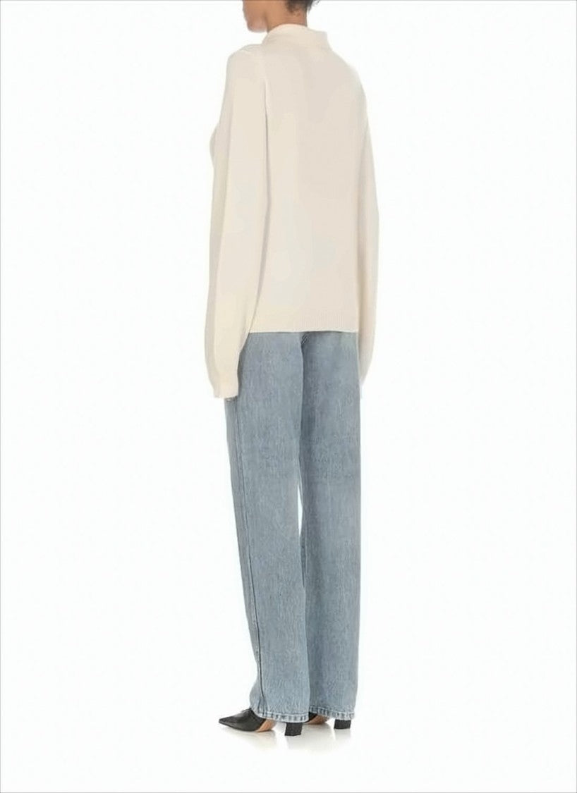 High-Waisted Light Blue Denim Pants With Vintage Appeal