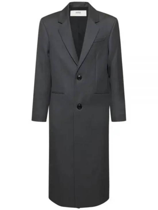 Long Tailored Coat with Classic Lapel and Minimalist Design