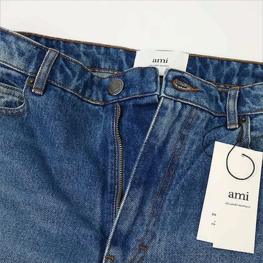 Classic Straight-Leg Denim Pants with Vintage Fade