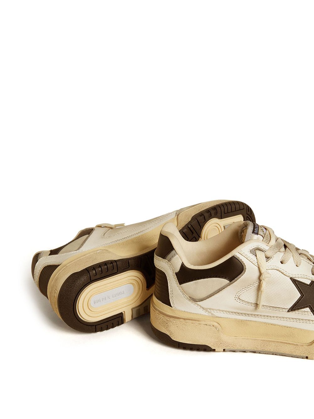 Low-Top Sneakers With Vintage Star Emblem