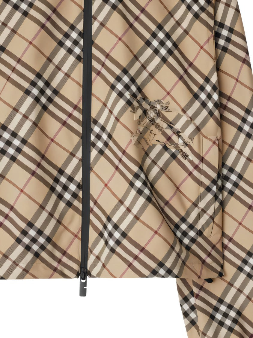 Cropped Hooded Jacket with Classic Plaid Pattern