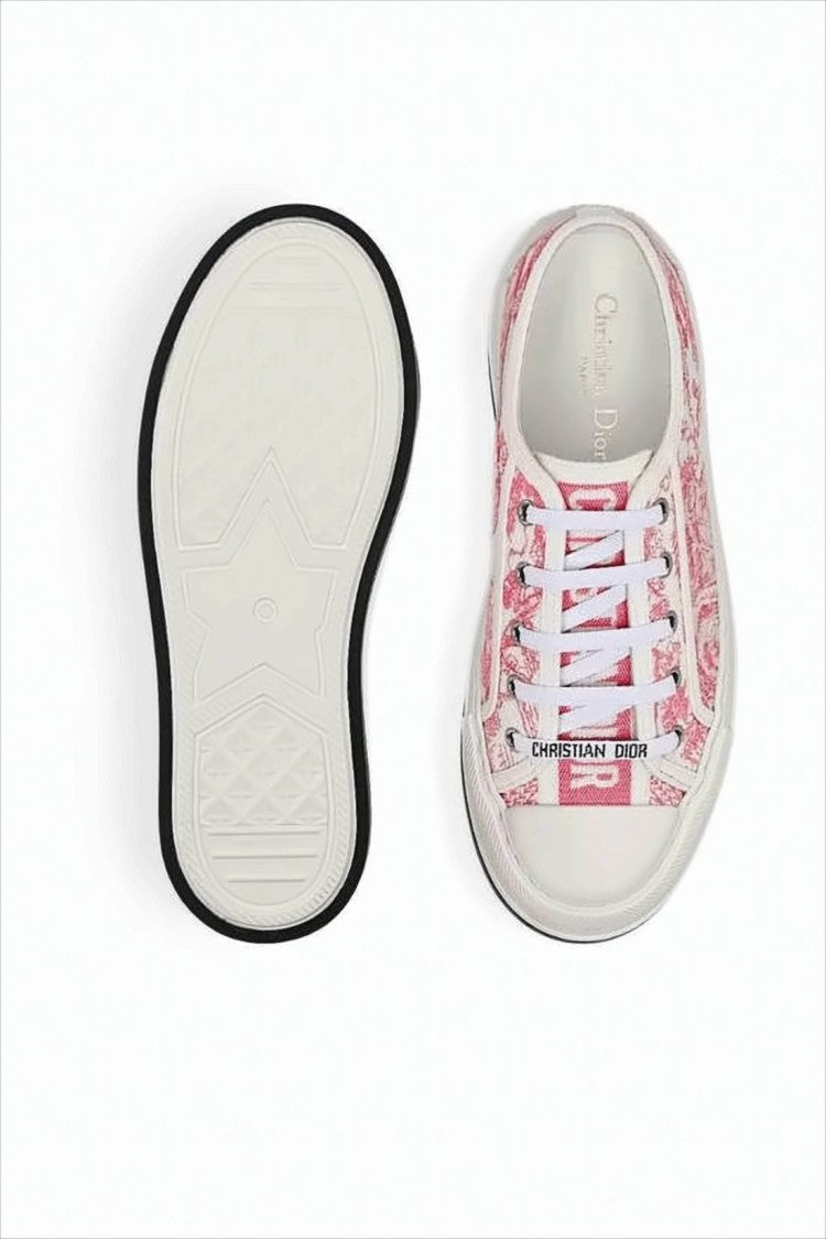 Intricate Toile de Jouy Pattern Low-Top Sneakers
