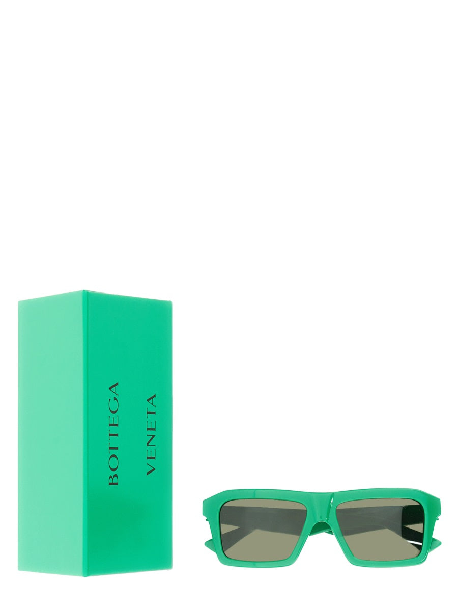 Black Acetate Square Sunglasses with Timeless Frame Design