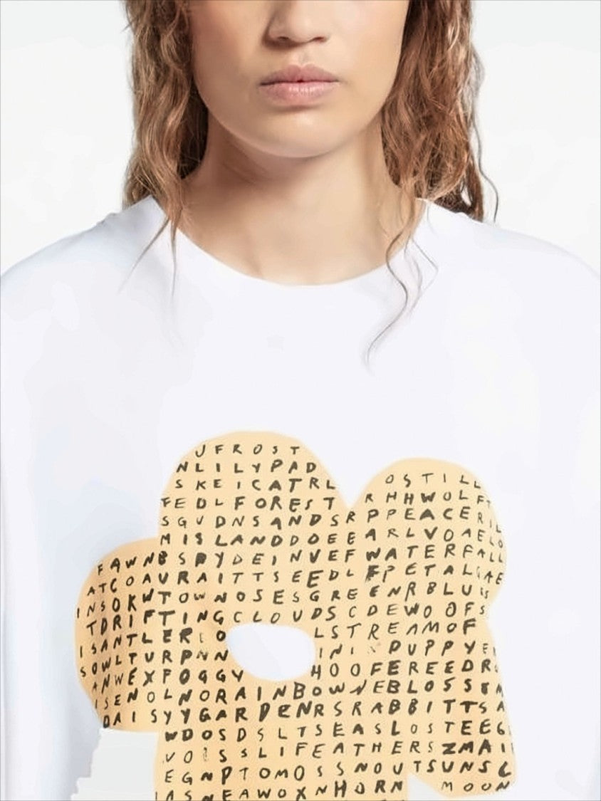 Short-Sleeve T-Shirt with Large Flower Graphic and Relaxed Fit