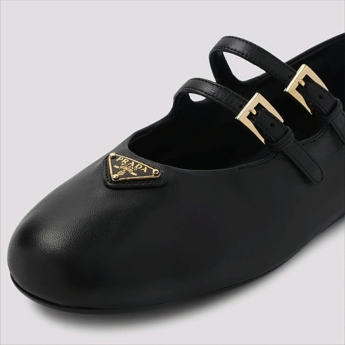 Rounded Toe Black Lambskin Flat Shoes