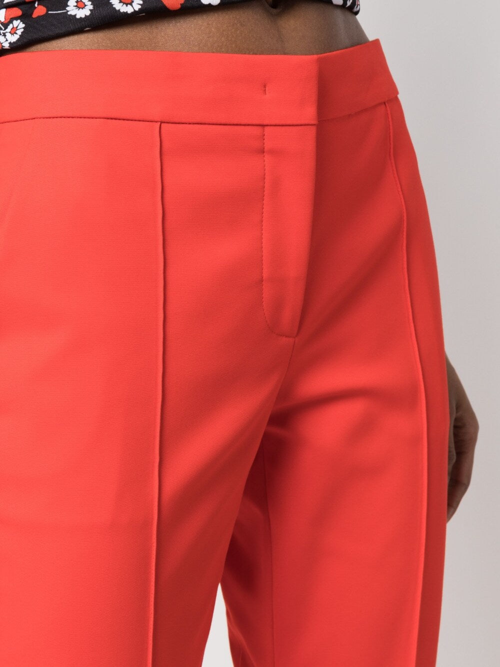 Slim Cut Cropped Trousers With Exposed-Seam Detailing