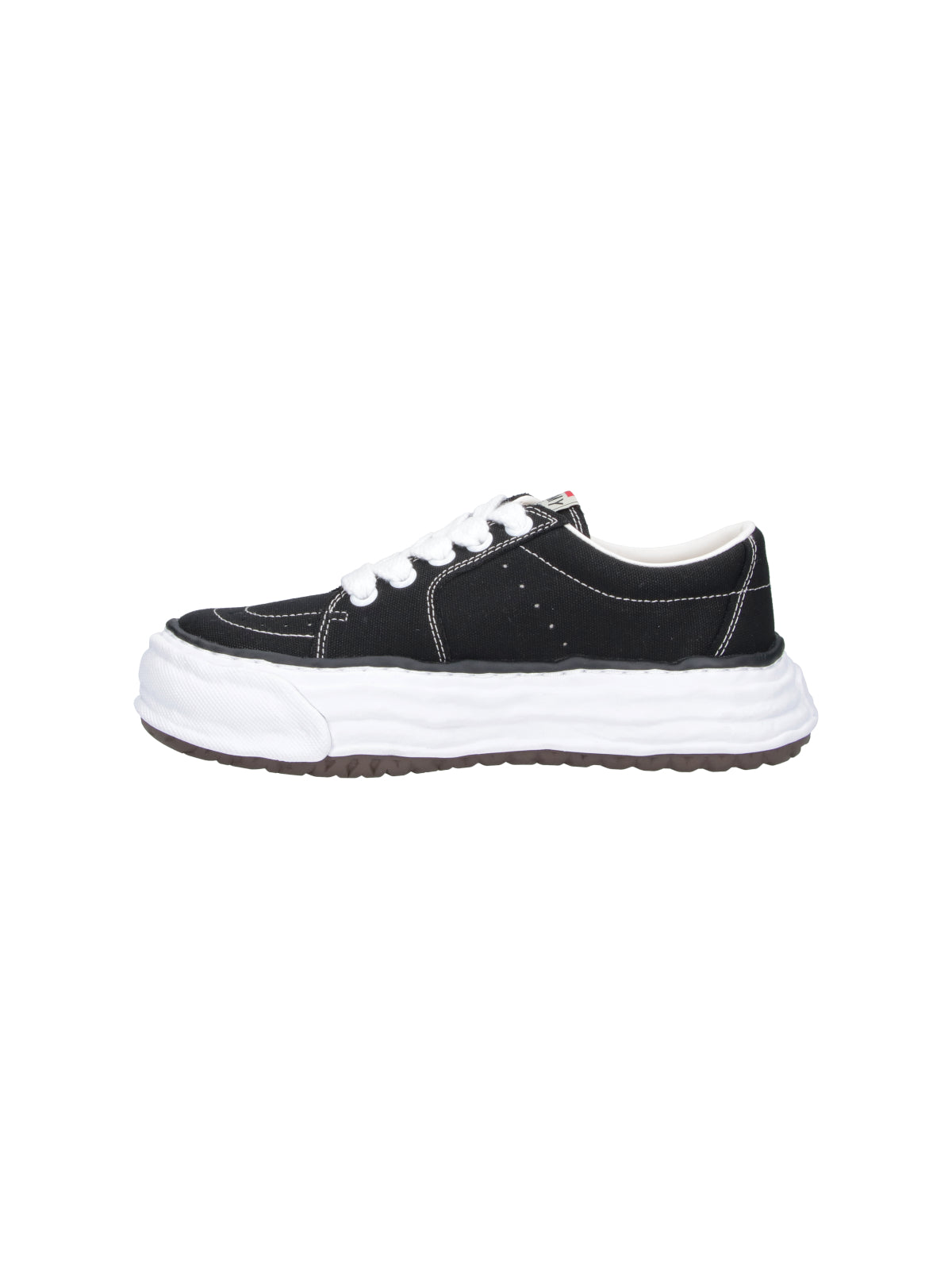 Black Eric Contrasting Stitching Low-Top Sneakers
