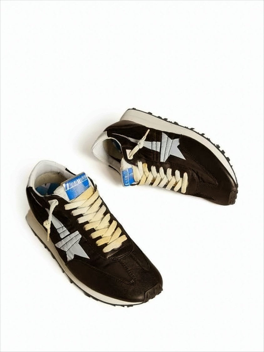 Low-Top Sneakers With Star Accents And Blue Label