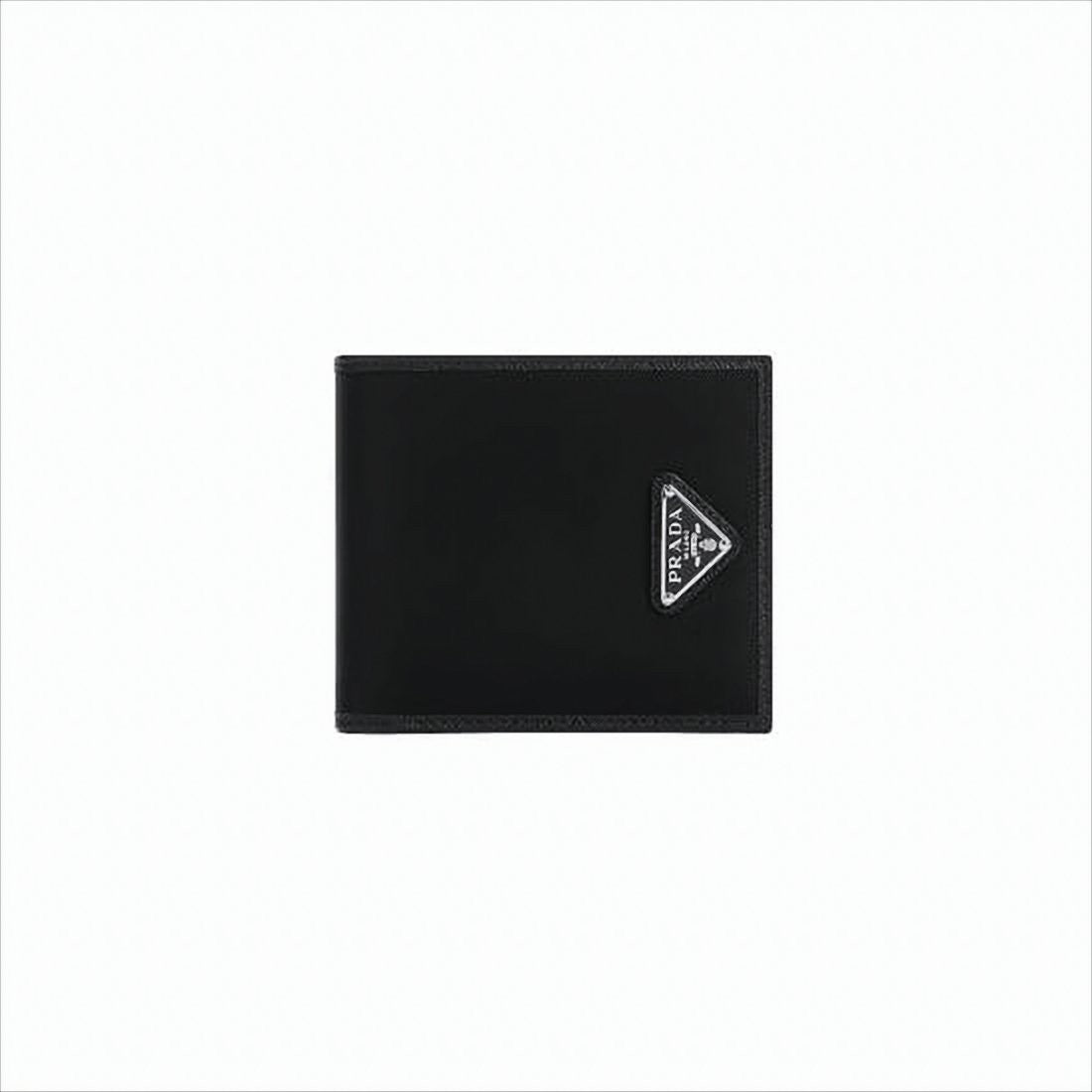 Bifold Wallet with Minimalist Design