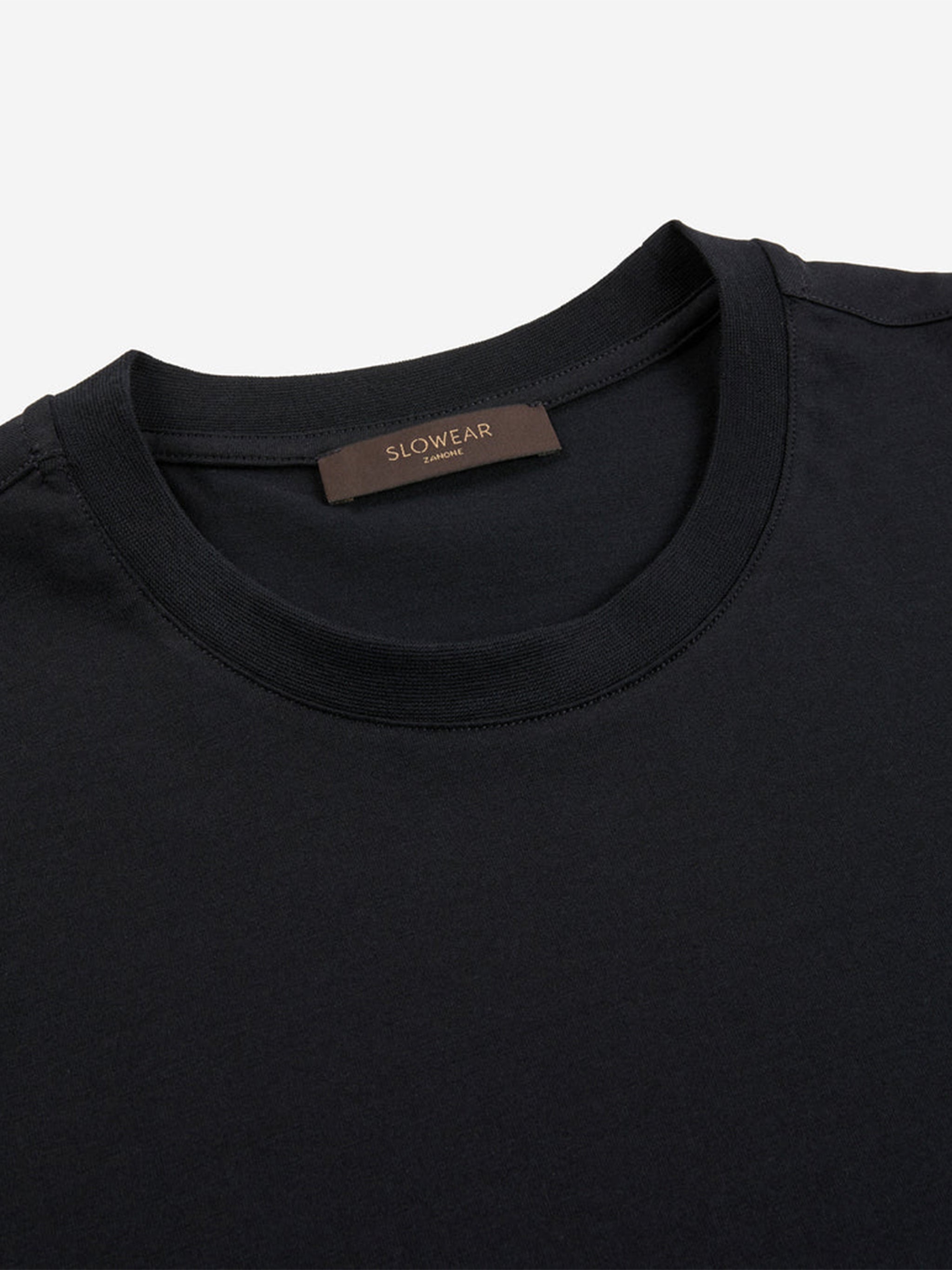 Black Boxy Fit Smooth Fabric T-shirt