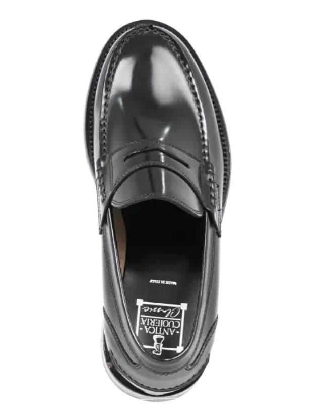 Gloss Moccasins