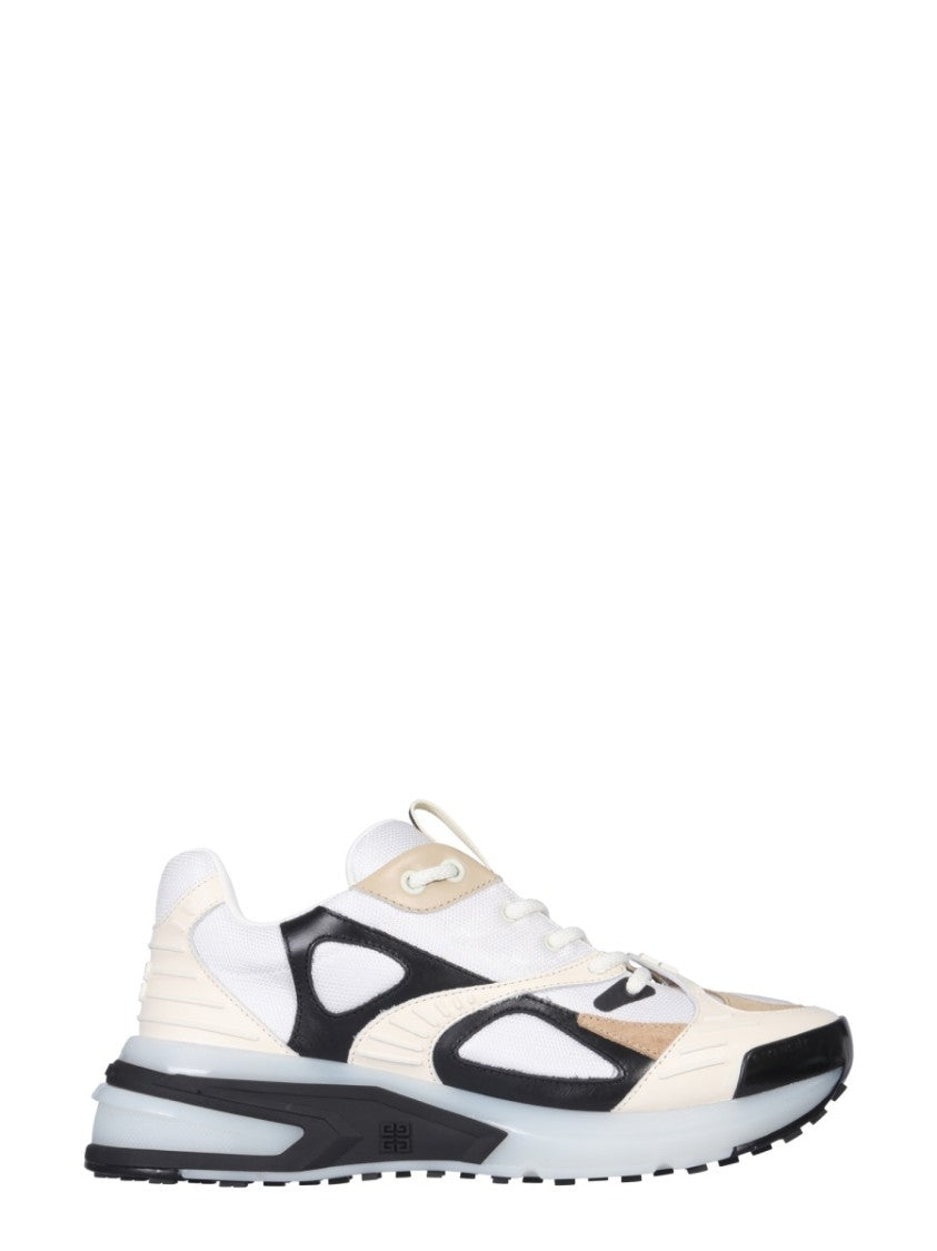 "Giv 1 Tr" Sneakers