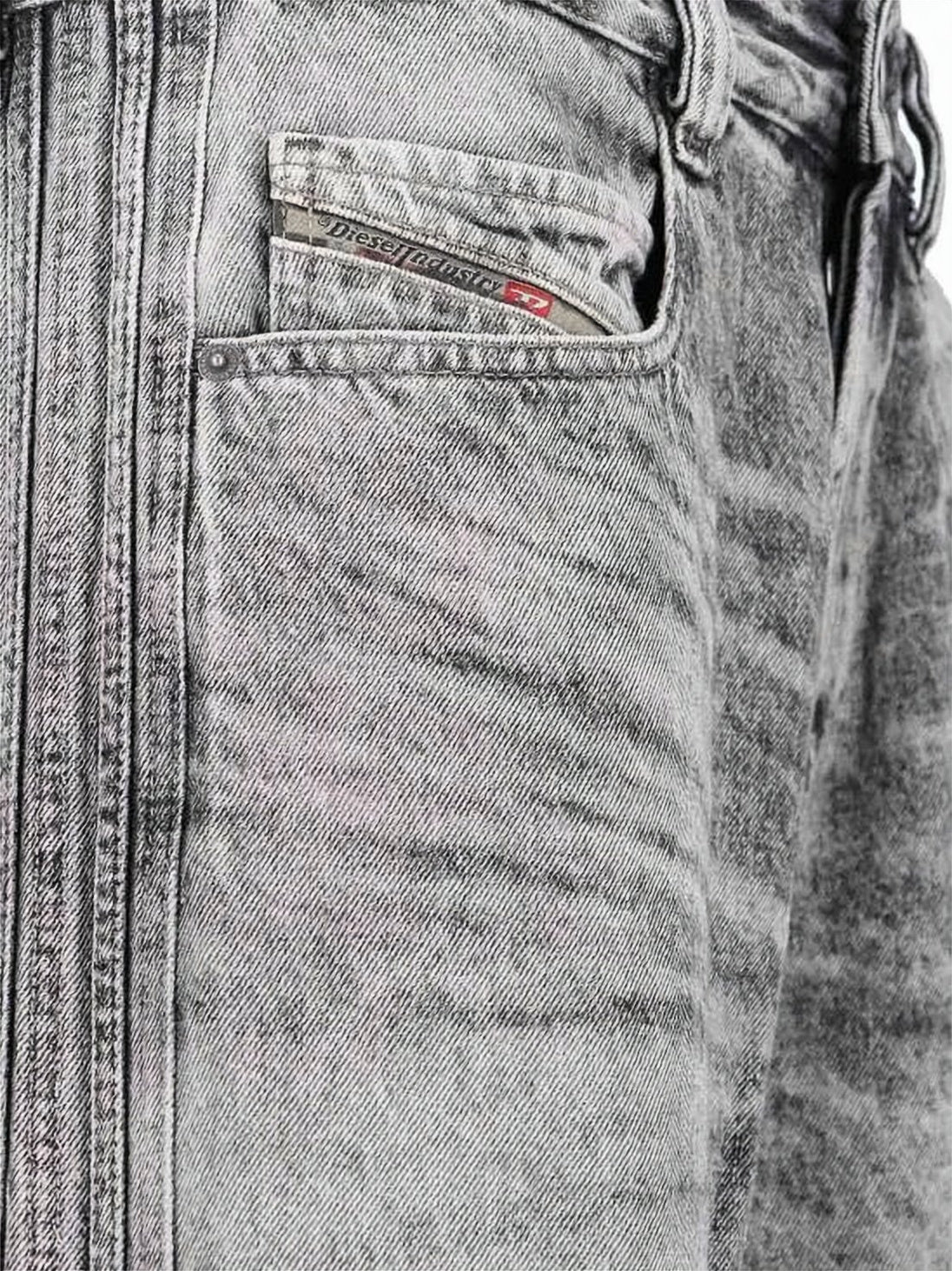 Washed Grey Relaxed-Fit Denim Pants with Classic Five-Pocket Design