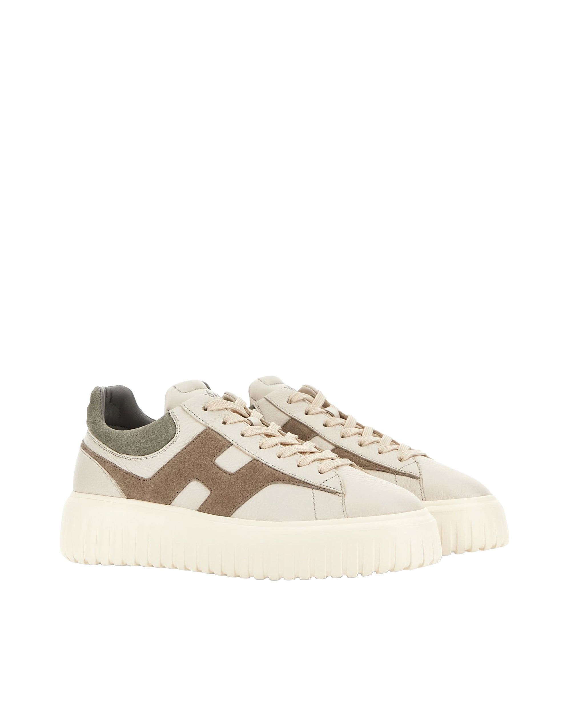 Low-Top Sneakers in Textured Calfskin and Suede Panels