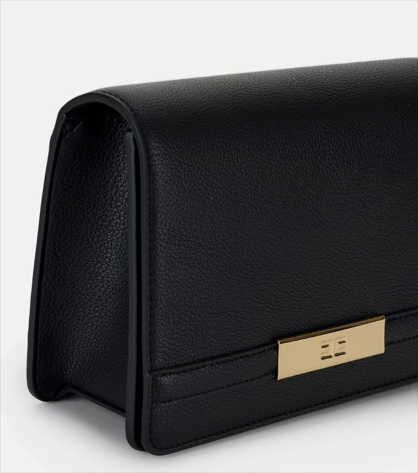 Shoulder Strap With Gold Groumette Chain