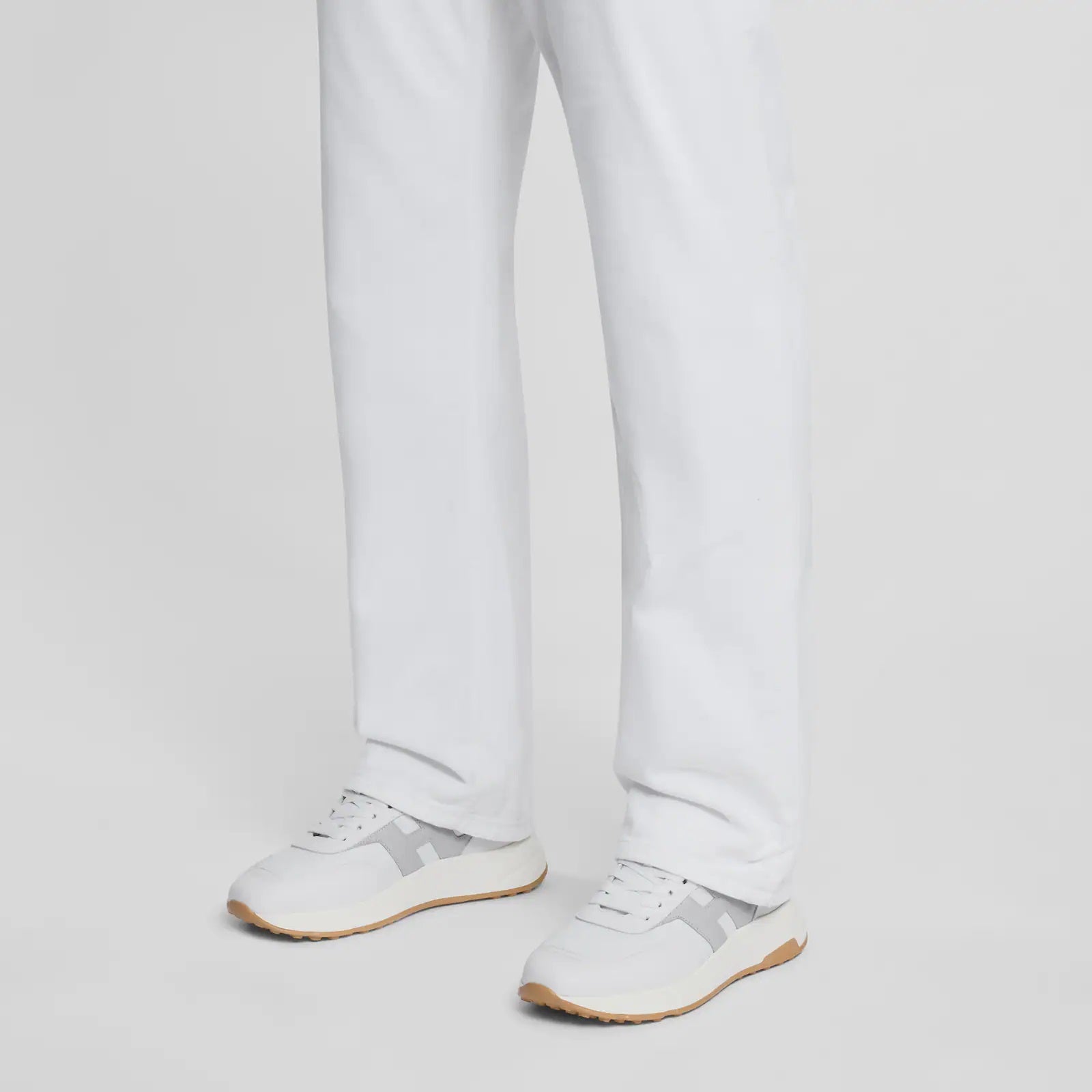 Hyperlight Allacciato H Sneakers in White Grey