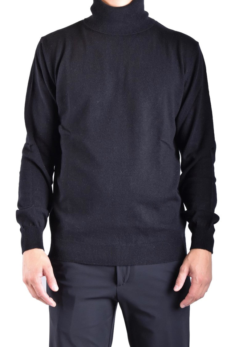 Turtleneck Knitwear In Luxurious Cashmere-Wool Blend