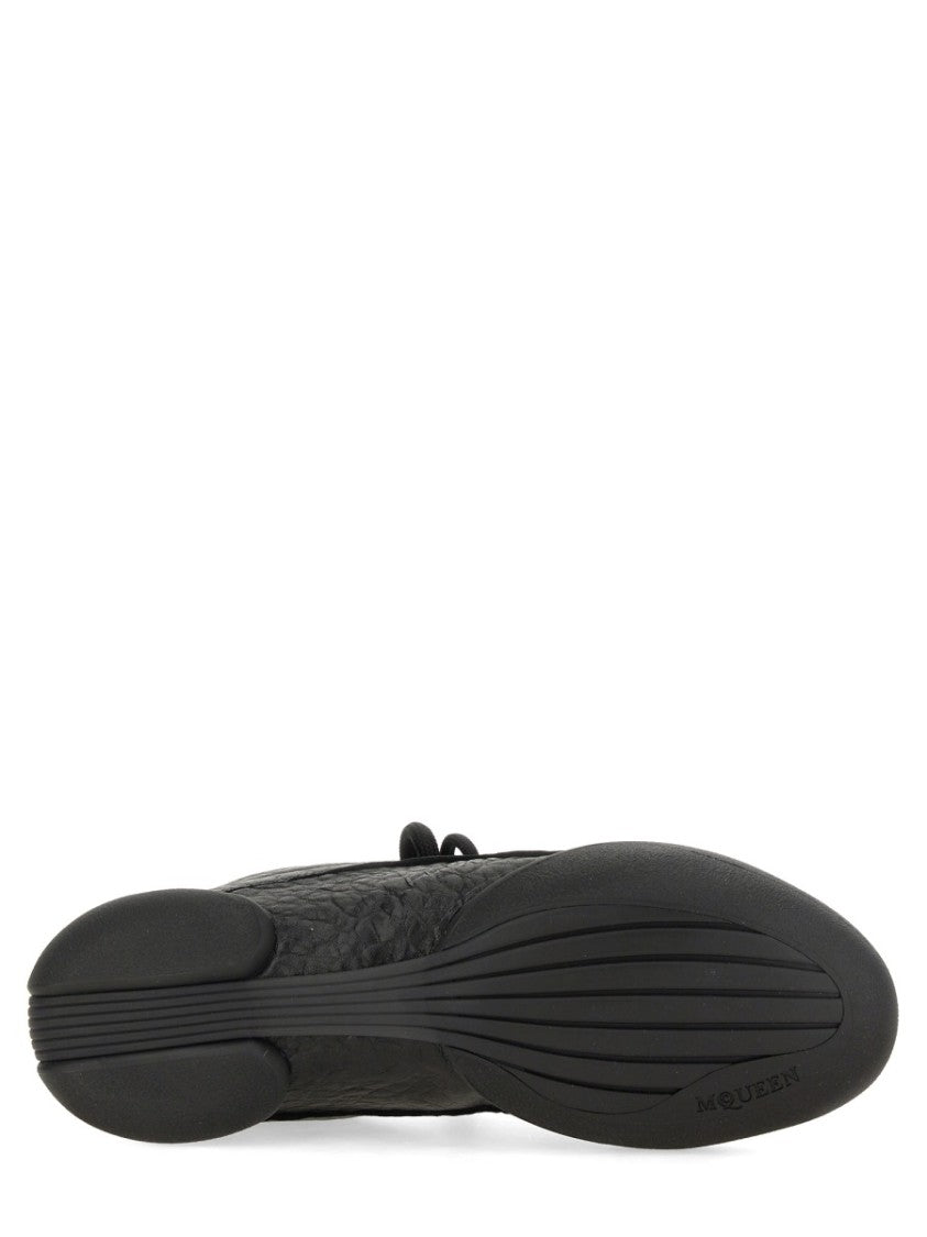 "Flexion" Sneaker