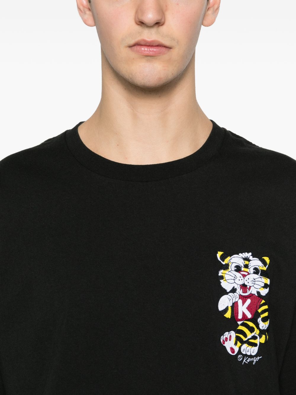 Short-Sleeve Black T-Shirt With Embroidered Tiger