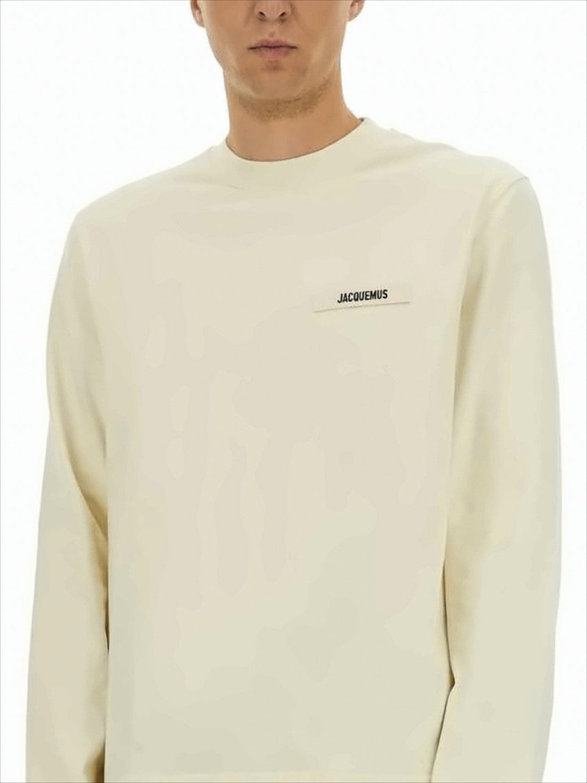 Long-Sleeve Off-White Cotton T-Shirt with Subtle Logo Patch