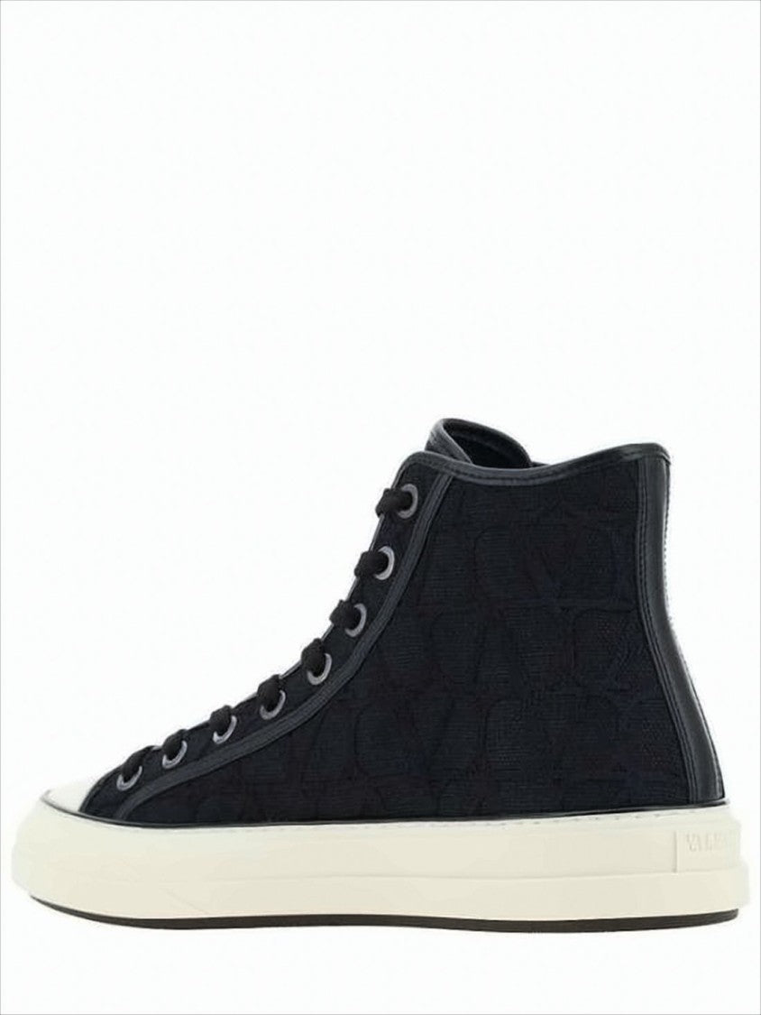 High-Top Sneakers with Textured Rubber Sole