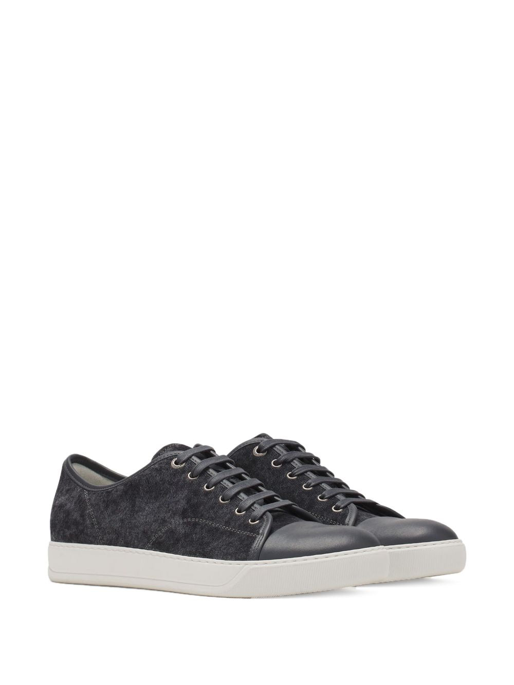 Low-Top Sneakers With Textured Fabric
