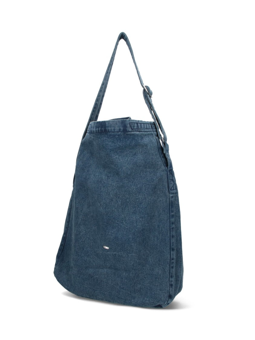 Minimalist Structured Bag With Refined Craftsmanship