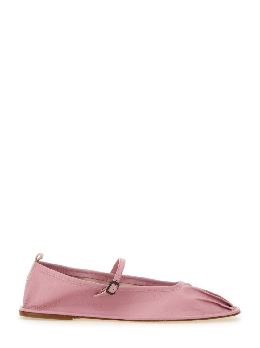 Dansa Shoe