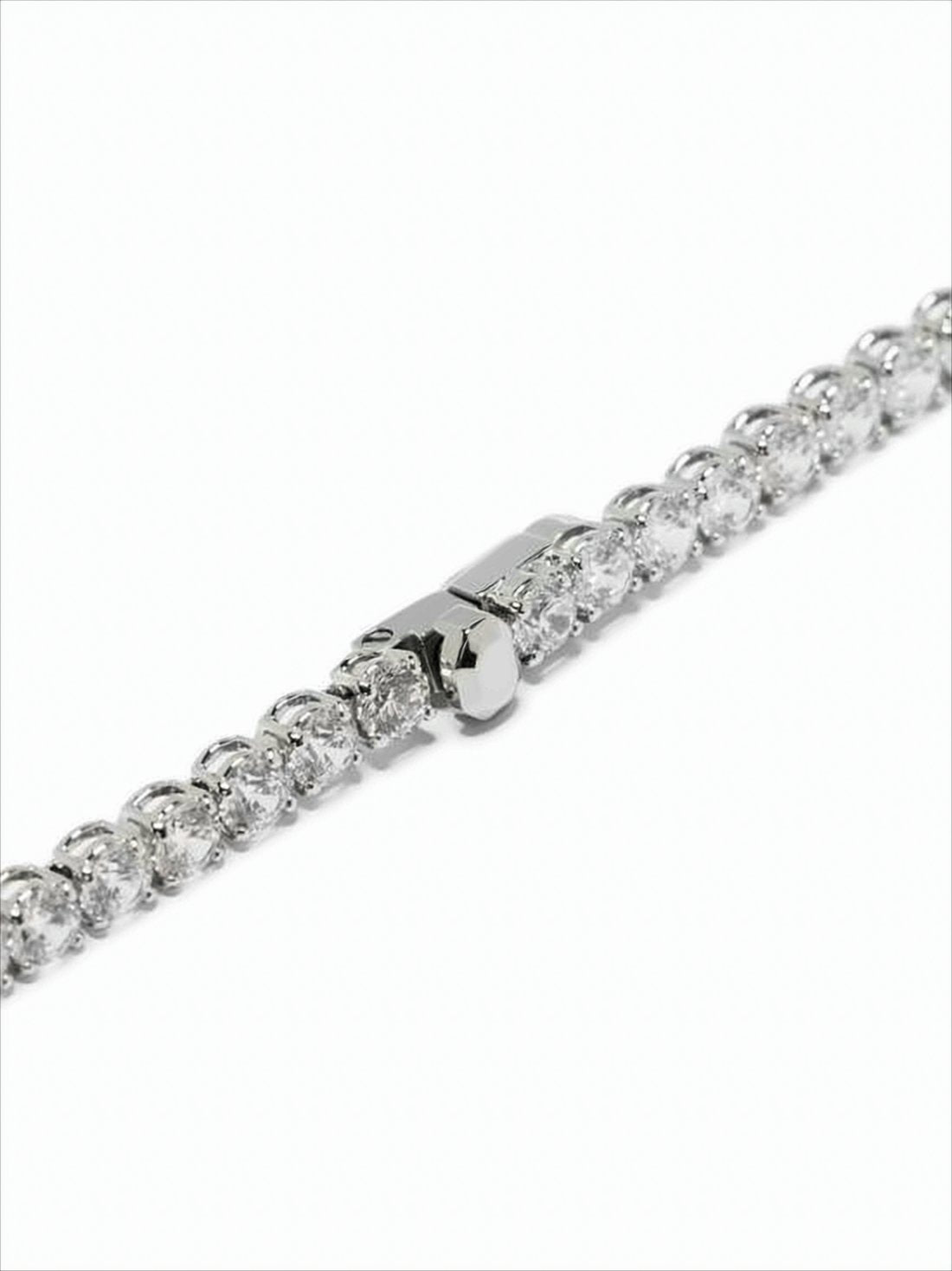 Sparkling Silver Necklace with Refined Crystal Design