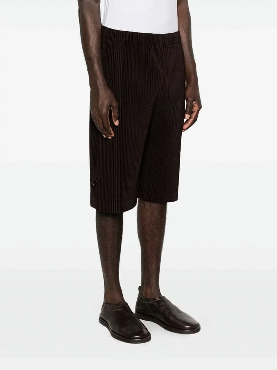Pleated Relaxed-Fit Polyester Shorts