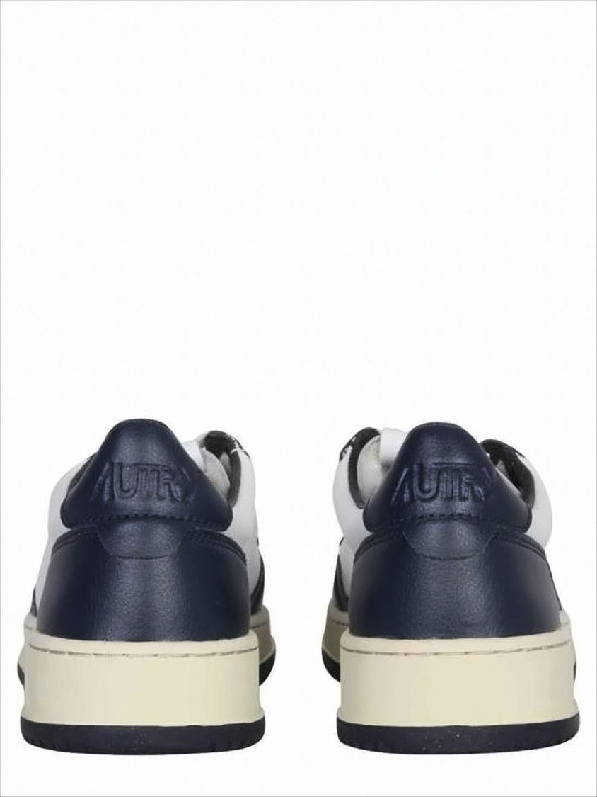 Classic Low-Top Sneakers with Navy Overlays